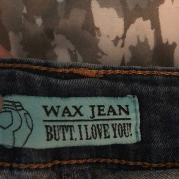 High Rise, Basic Jeans - Picture 2 of 2